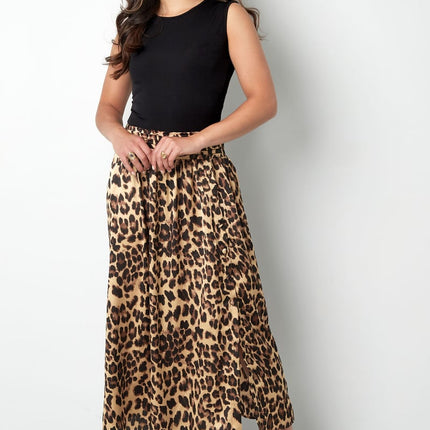 Long leopard print skirt