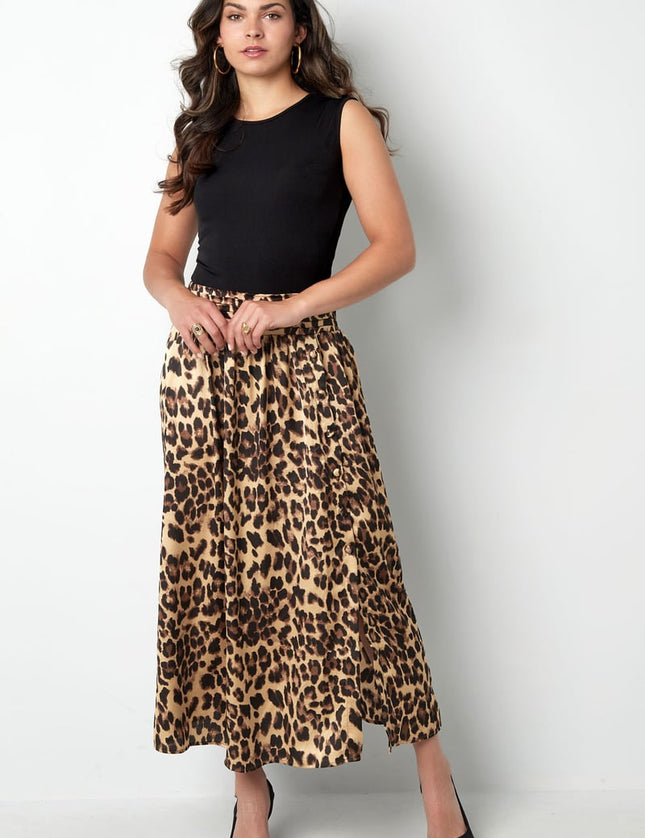 Long leopard print skirt