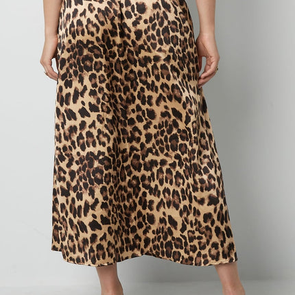 Long leopard print skirt
