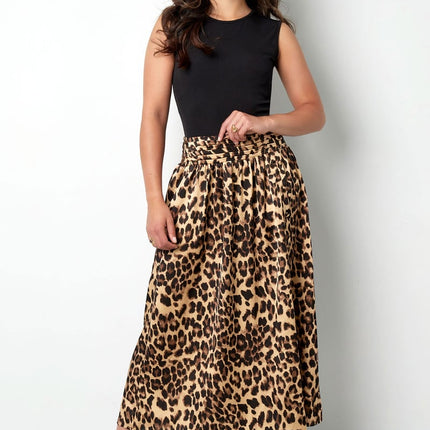 Long leopard print skirt