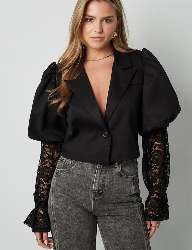 Blazer court tendance avec dentelle