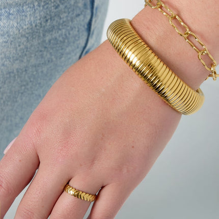 Bold and Trendy bracelet stretch 15 mm